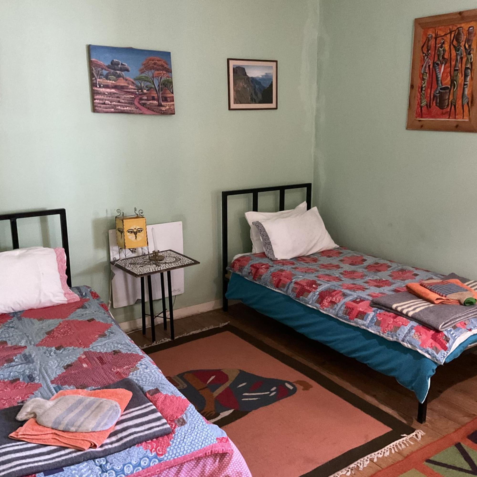 Хостел Karma Backpackers Kestell Екстер'єр фото